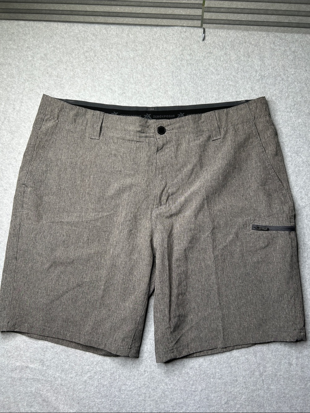 Zeroxposur Men's Gray Performance Shorts